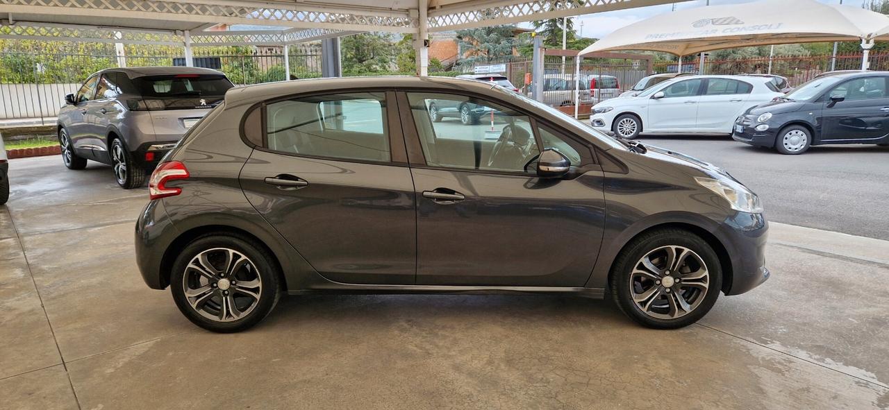 Peugeot 208 1.4 HDi 68cv 5 porte Allure