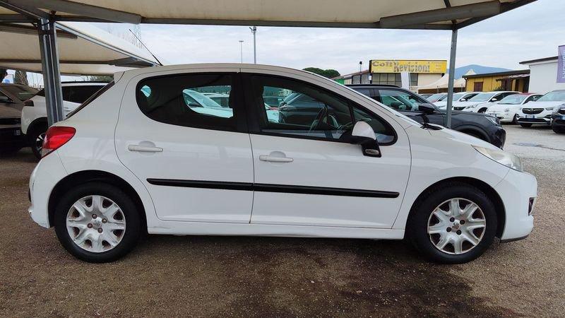 Peugeot 207 207 5p 1.4 hdi X-Line FL