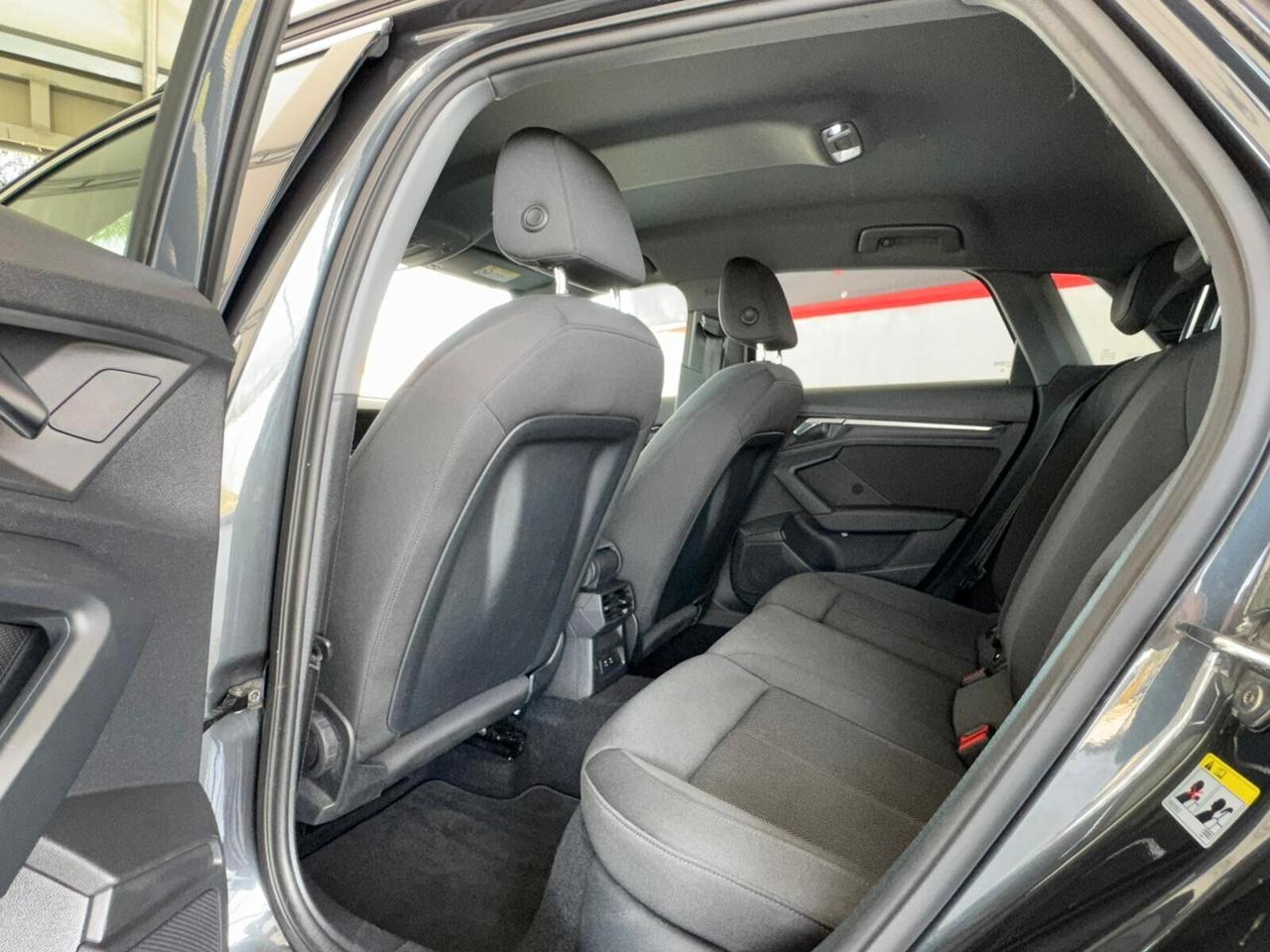 Audi A3 SPB 30 TDI Business Advanced