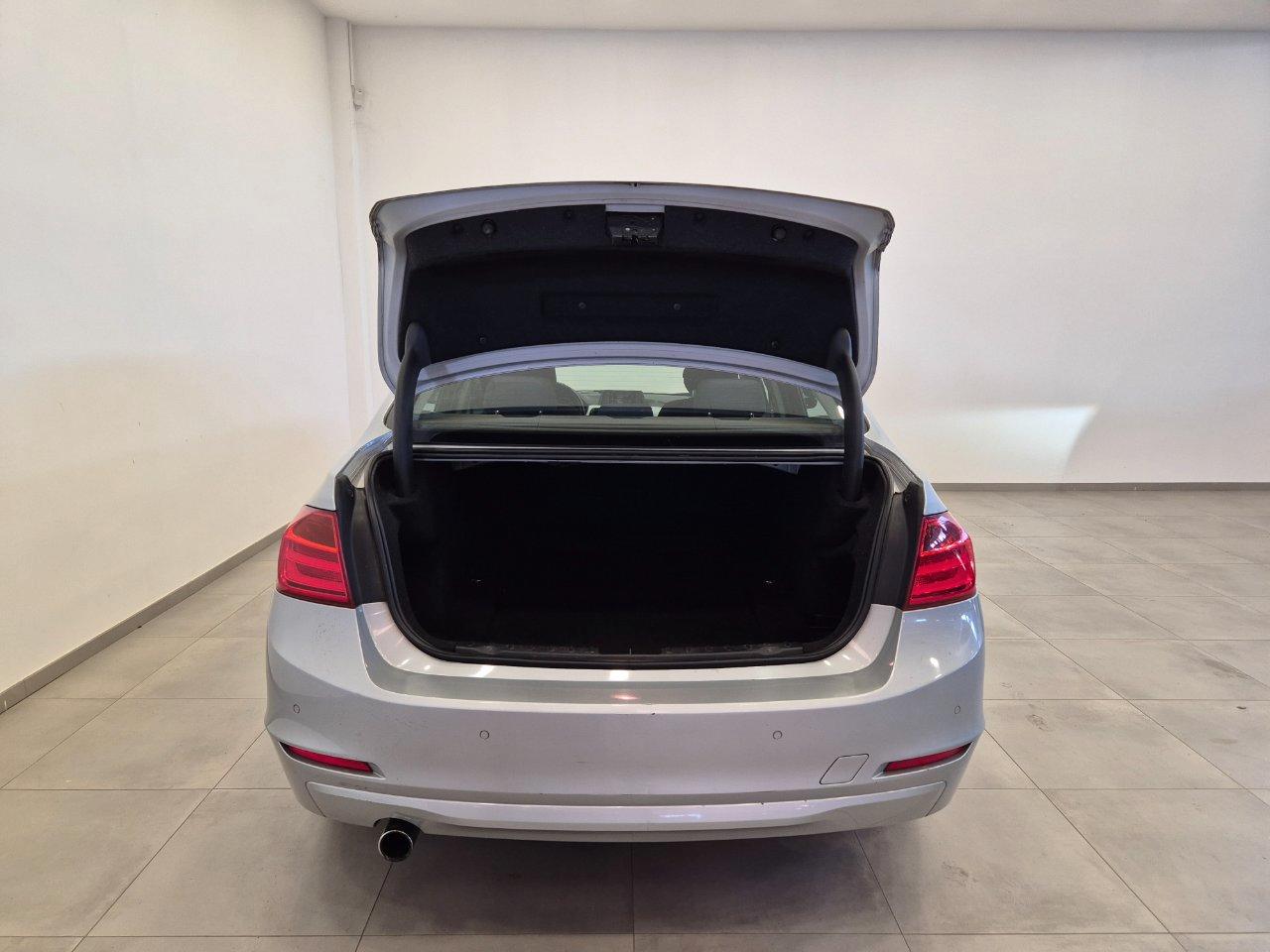 BMW 316 d Sport - Sens. Park. - Lim.