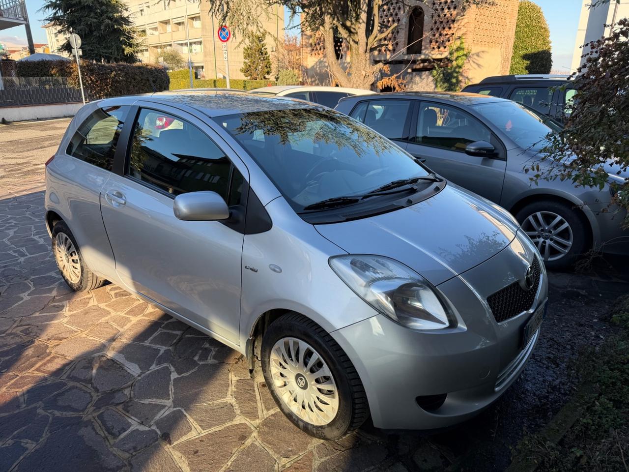 Toyota Yaris 1.4 D-4D 3 porte Sol