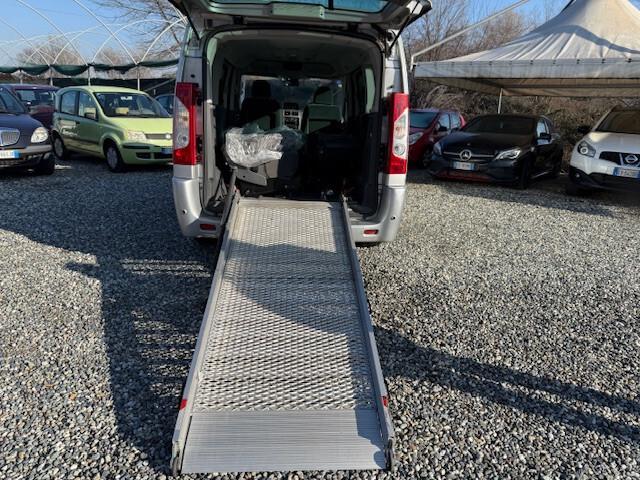 Citroen JumpeR SCIVOLO PER DISABILI