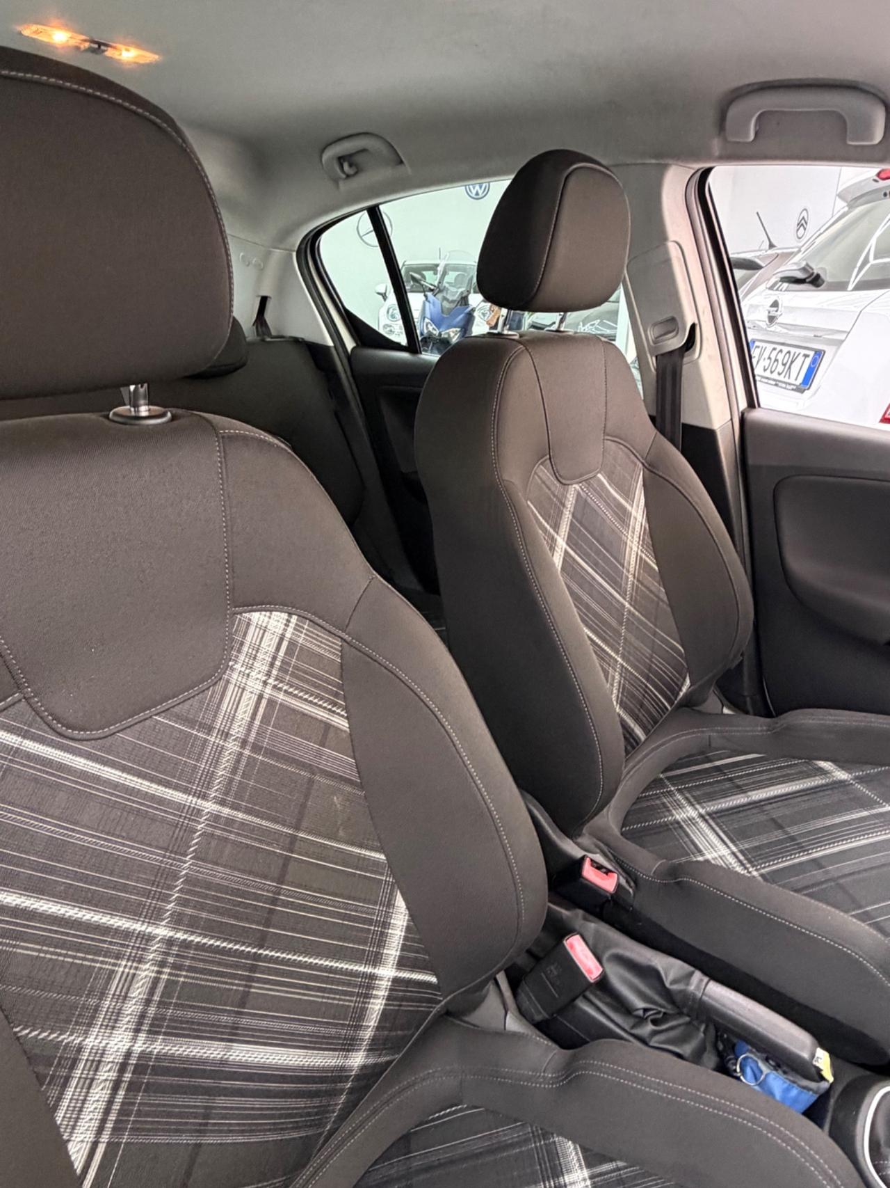 Opel Corsa 1.4 90CV GPL Tech 5 porte b-Color