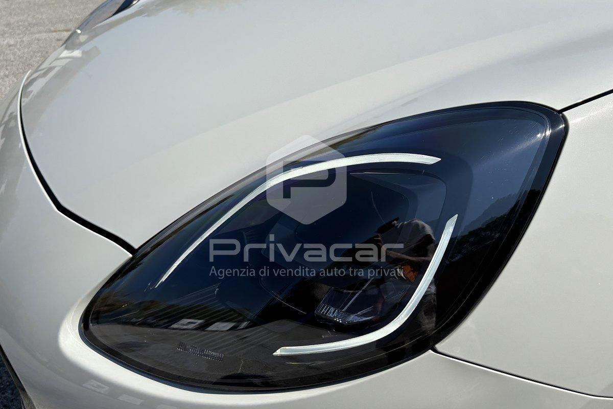 FORD Puma 1.0 EcoBoost Hybrid 125 CV S&S ST-Line