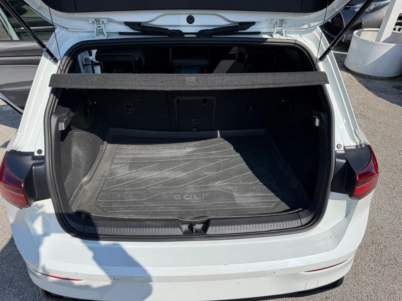 Volkswagen Golf 2.0 TDI 150 CV DSG SCR R-Line Tetto Apri