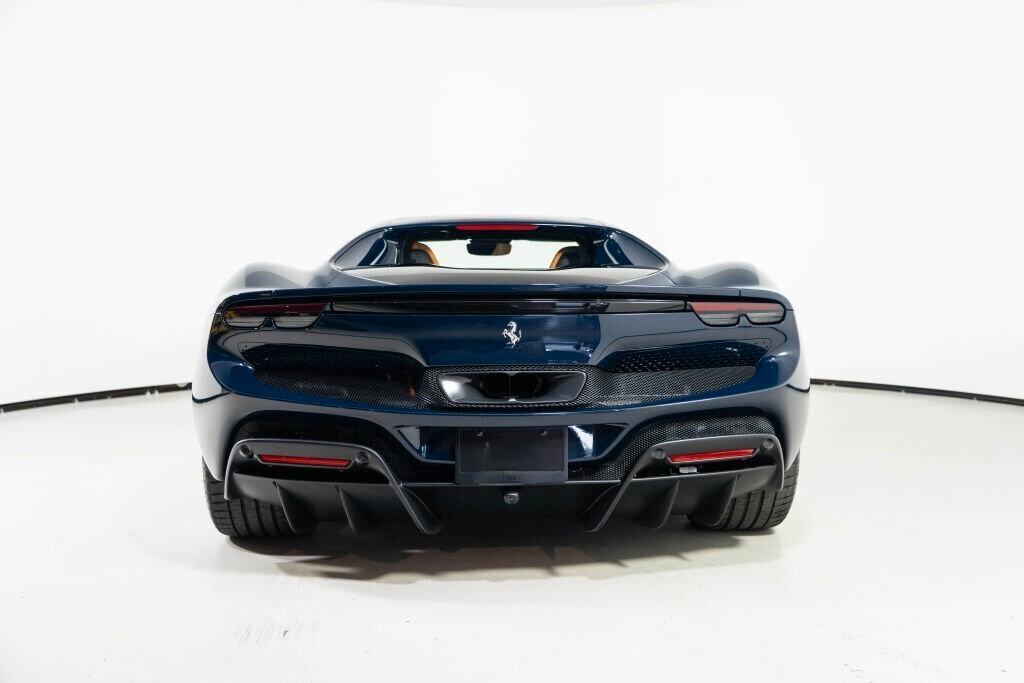 Ferrari 296 GTB NOLEGGIO LUNGO TERMINE - LEASING FULL INCLUSIVE
