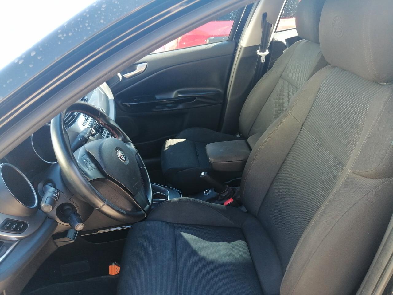 Alfa Romeo Giulietta 1.6 JTDm-2 105 CV Distinctive