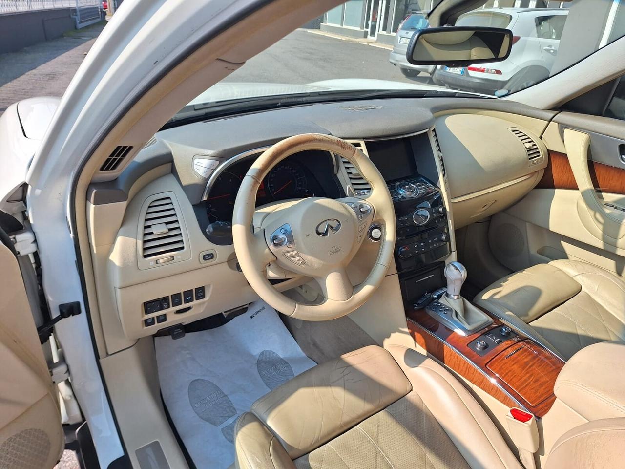 Infiniti FX FX30d S Premium