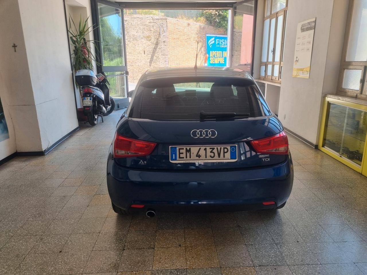 Audi A1 SPB 1.6 TDI 105 CV Ambition, PELLE, BI-XENON, NAVI