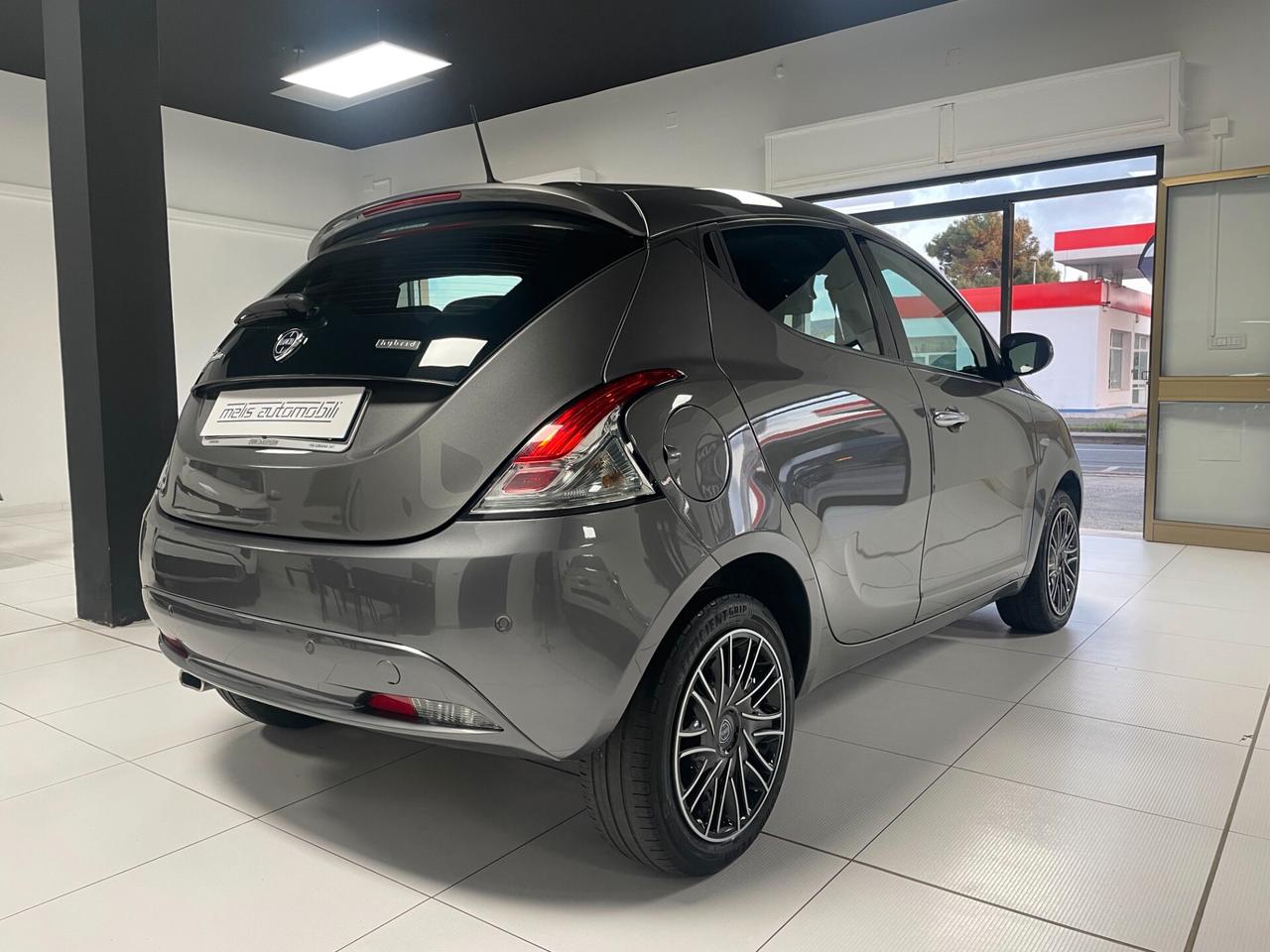 Lancia Ypsilon 1.0 FireFly 5 porte S&S Hybrid Gold