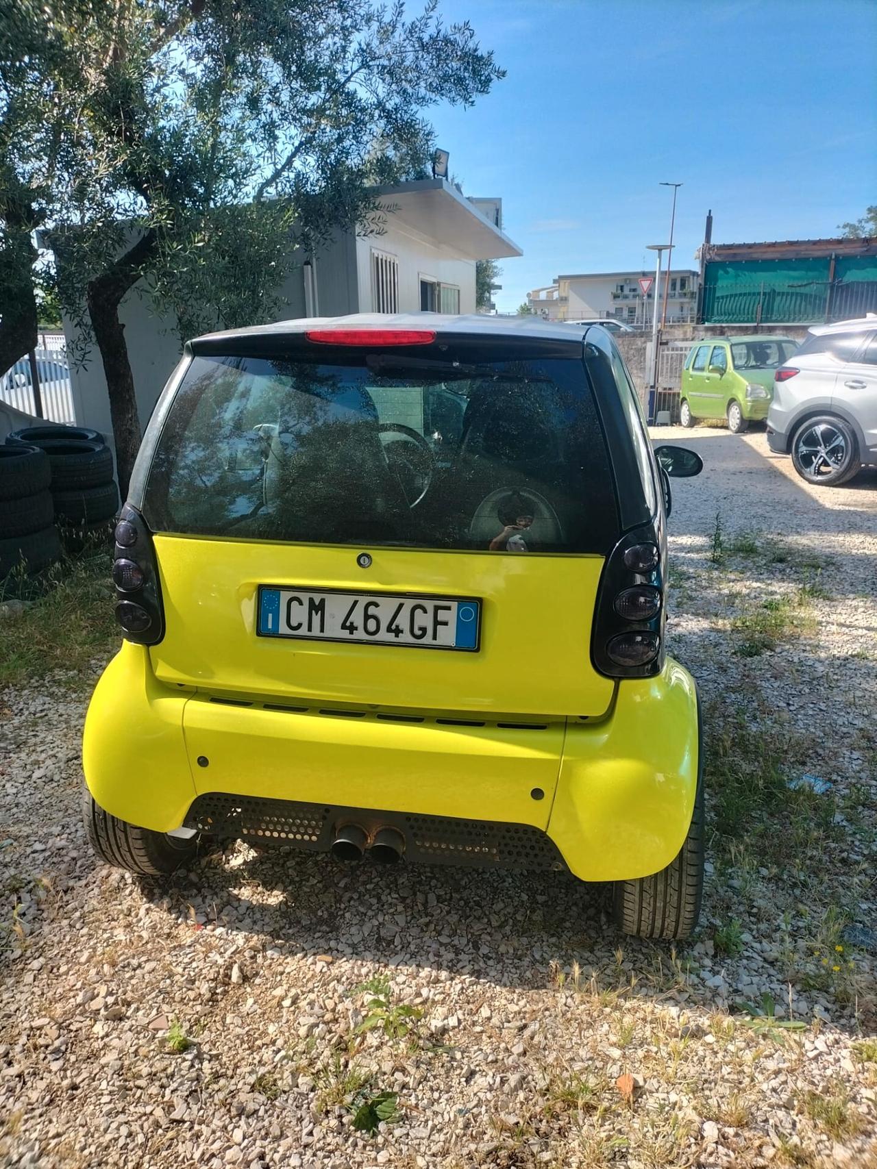 Smart ForTwo 700 coupé pure (37 kW)
