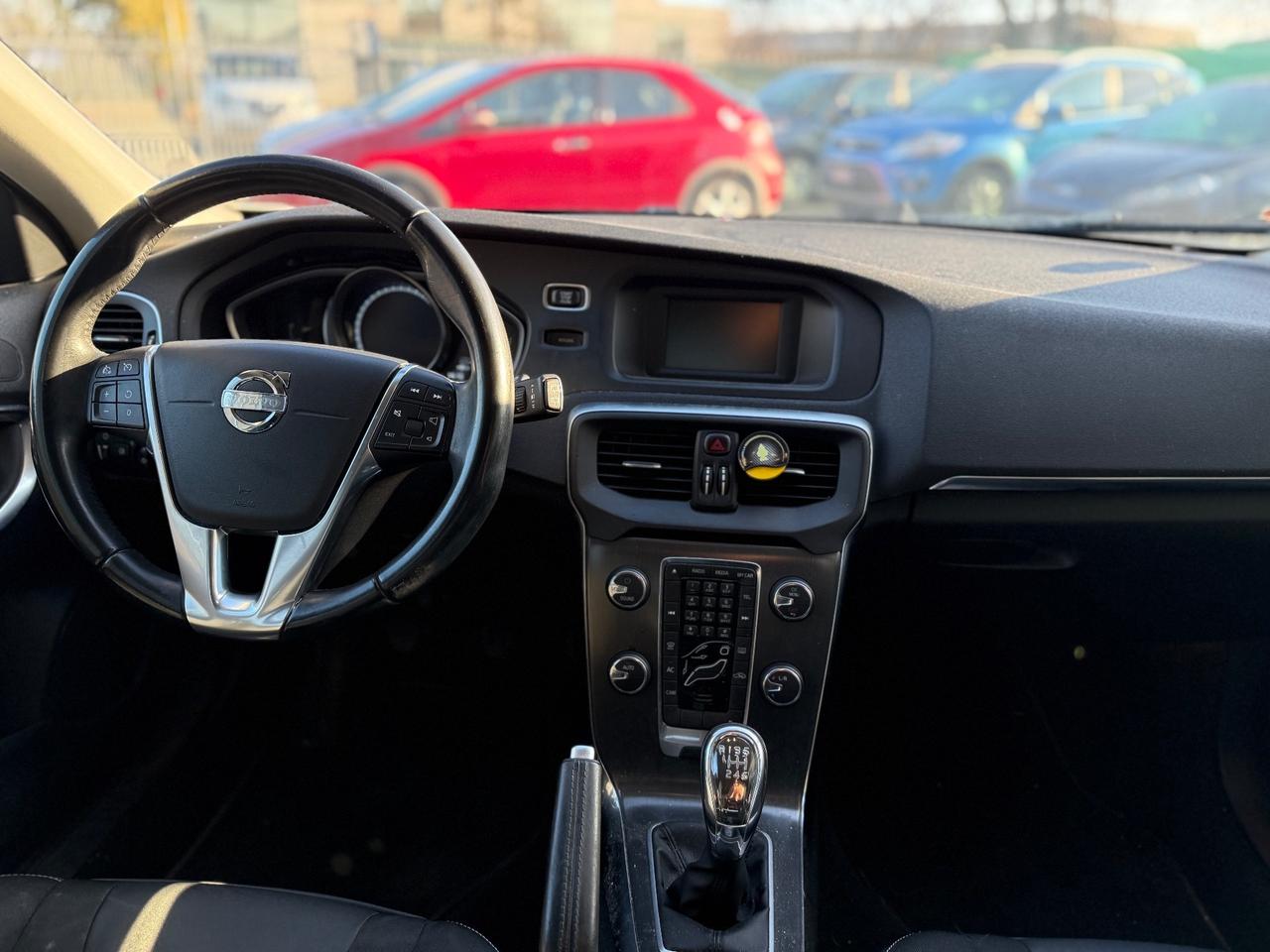 Volvo V40 D2 1.6 Summum
