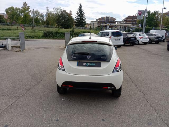 LANCIA Ypsilon *PROMO* 1.0 5 porte S&S Hybrid Ecochic Silver