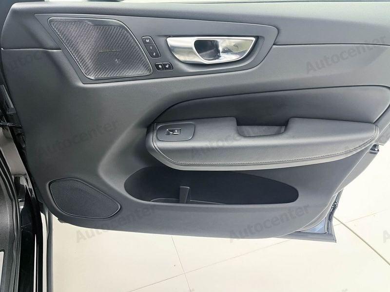 Volvo XC60 XC60 B4 (d) FWD 197CV GEARTRONIC R DESIGN
