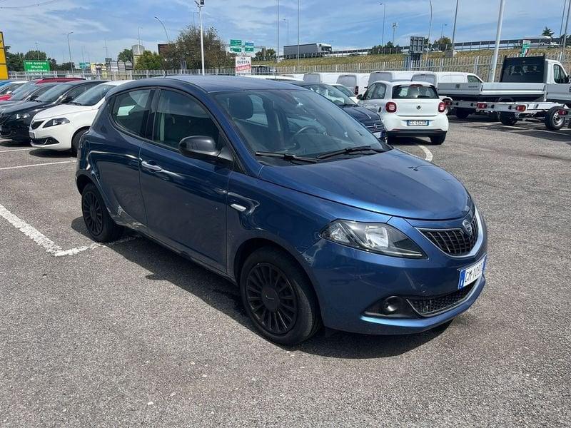 Lancia Ypsilon Ypsilon 1.0 FireFly 5 porte S&S Hybrid Silver