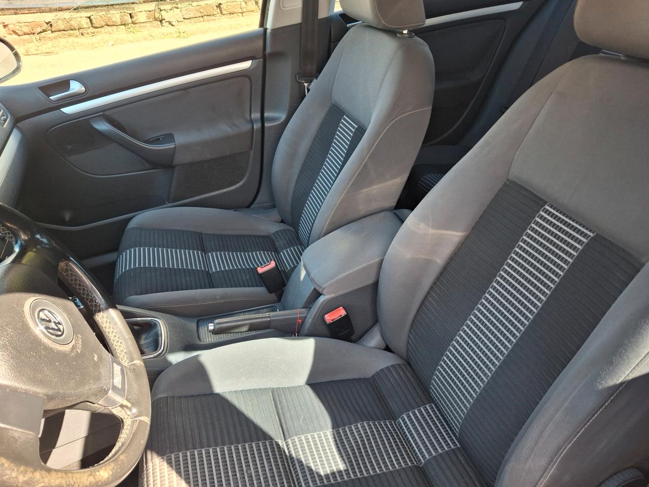 Volkswagen Golf 1.9 TDI DPF 5p. United