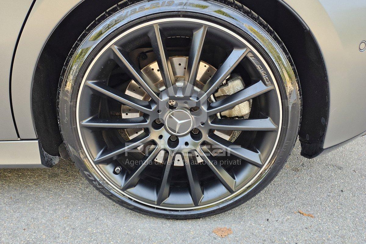 MERCEDES A 35 AMG 4Matic