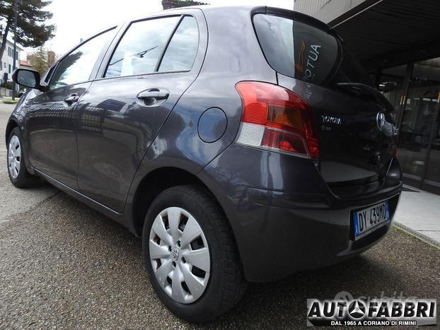 TOYOTA - Yaris - 1.3 5p.CLIMA 4 CIL. CD HI FI