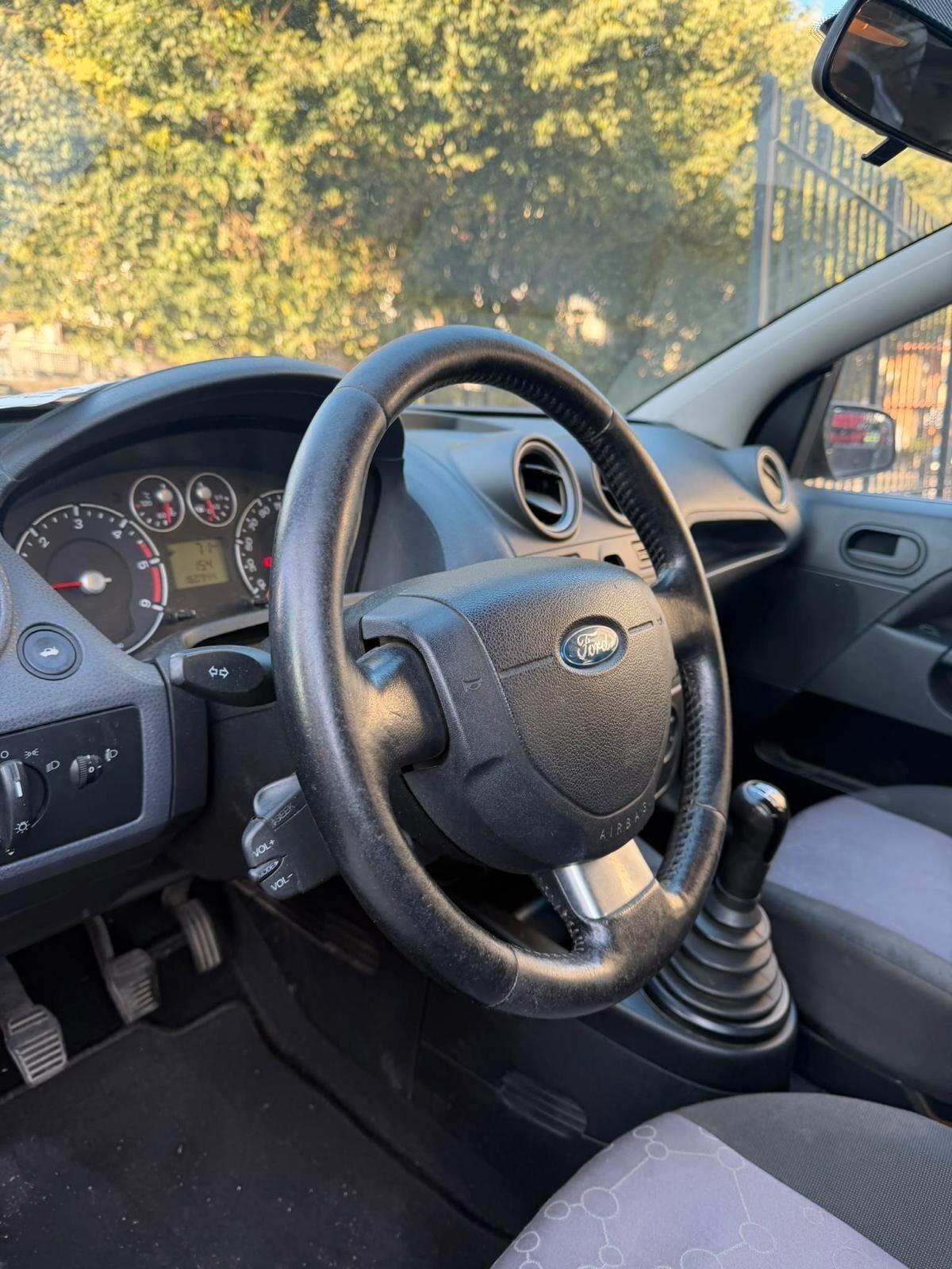 Ford Fiesta 1.4 Diesel 68CV