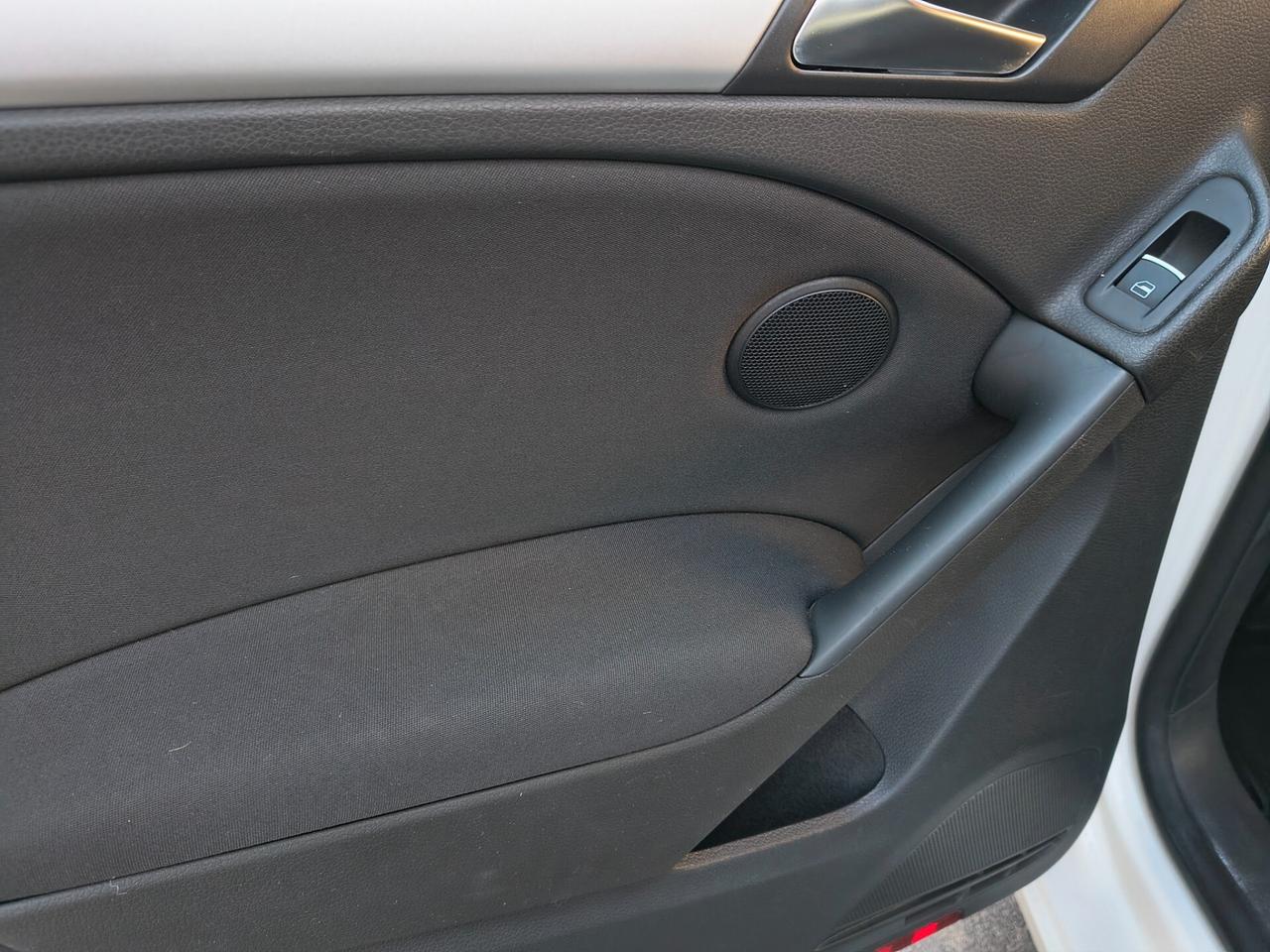 VOLKSWAGEN GOLF 1.6 DIESEL INTROVABILE SOLO 85.000 KM