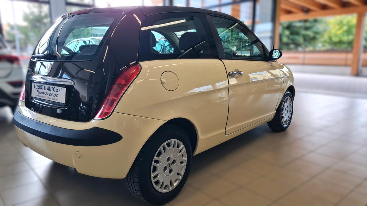 Lancia Ypsilon 1.2 Oro