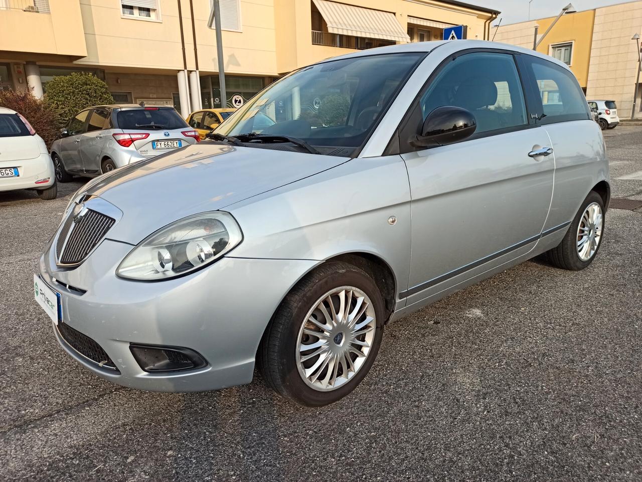 Lancia Ypsilon 1.2 69 CV Diva