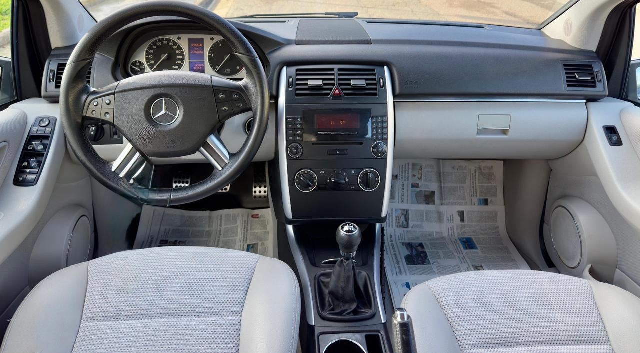 Mercedes-benz B 200 Sport