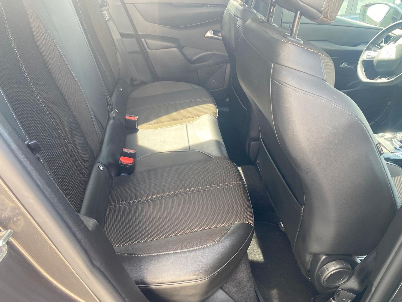 Ds DS3 DS 3 Crossback BlueHDi 130 aut. So Chic