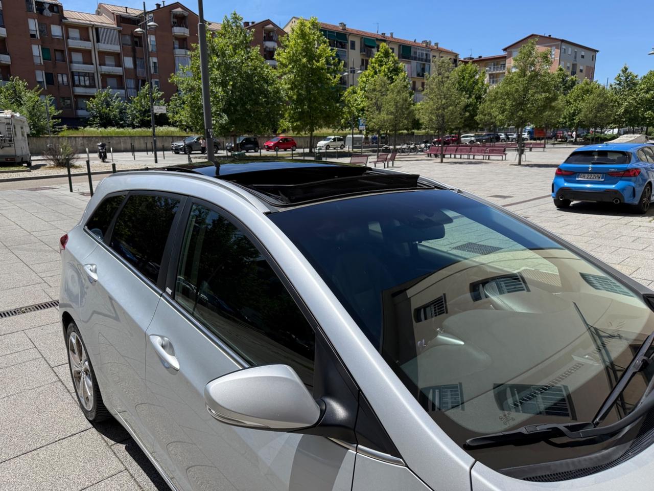 Hyundai i30 Wagon 1.6 CRDi 128 CV Style TETTO APRIBILE