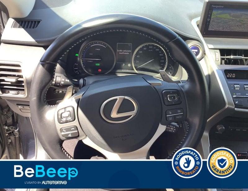 Lexus NX 300H 2.5 PREMIUM 4WD CVT