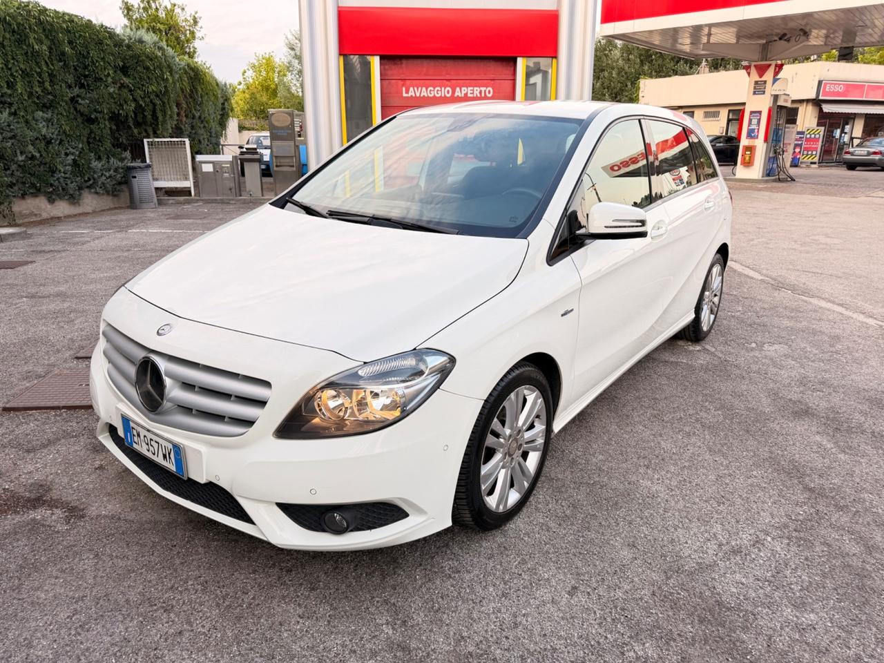 Mercedes B 180 BENZINA NEOPATENTATI GARANZIA 12/24M