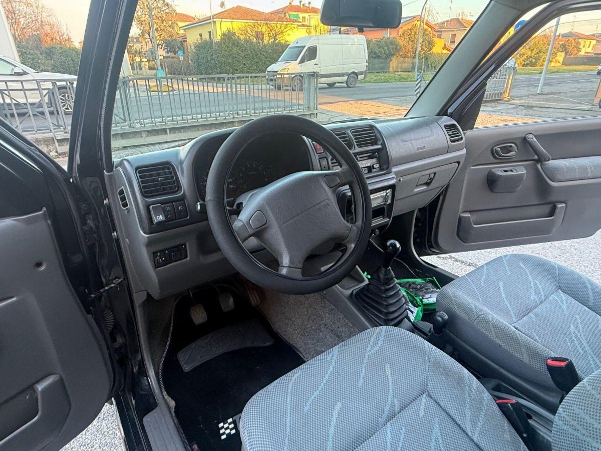 SUZUKI - Jimny - 1.3i 16V 4WD JLX