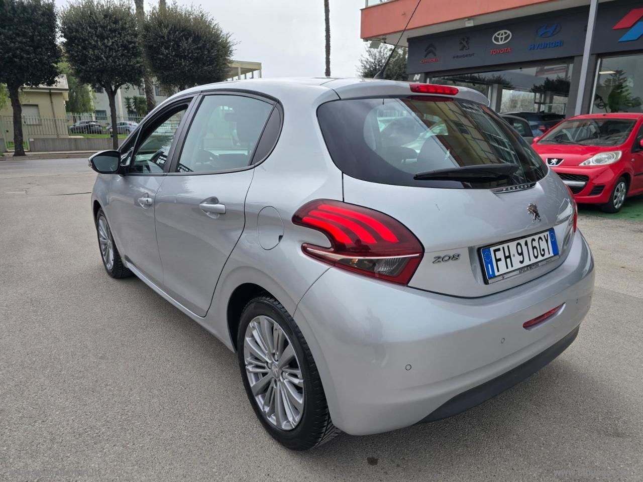 PEUGEOT 208 PureTech 82 5p. Access