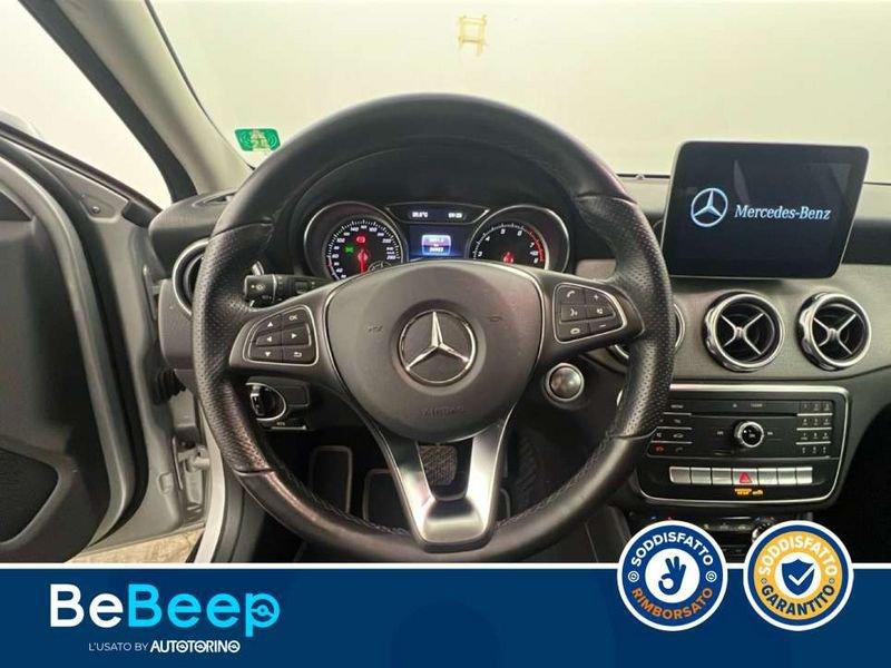 Mercedes-Benz GLA 200 SPORT AUTO