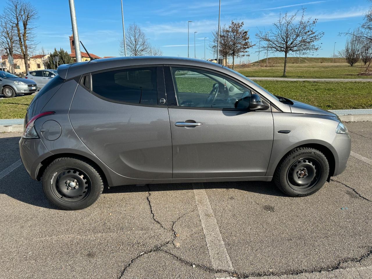 Lancia Ypsilon 1.2 69 CV 5 porte GPL Ecochic Platinum (179 € al mese)