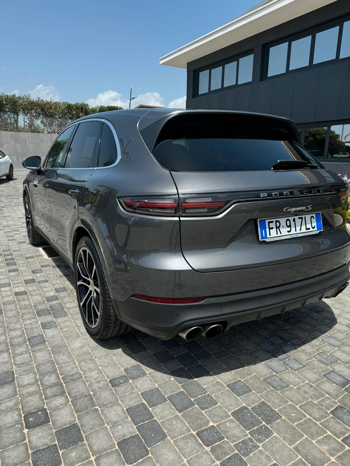 Porsche Cayenne 2019