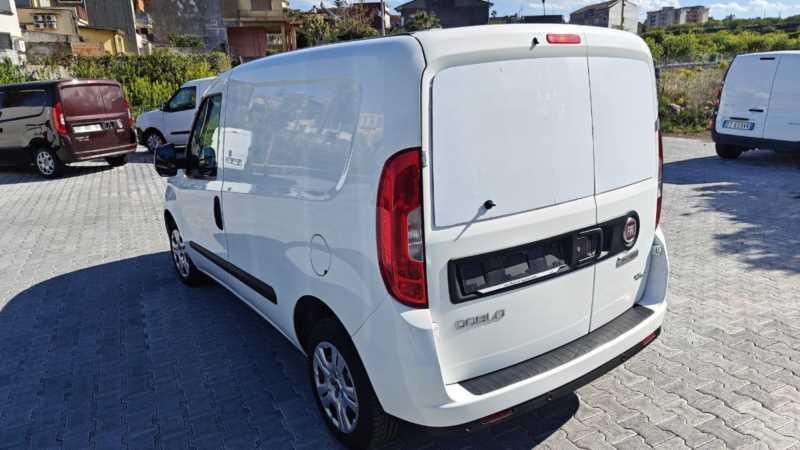 Fiat doblo cargo 1.6 MT (105 cv) 2016