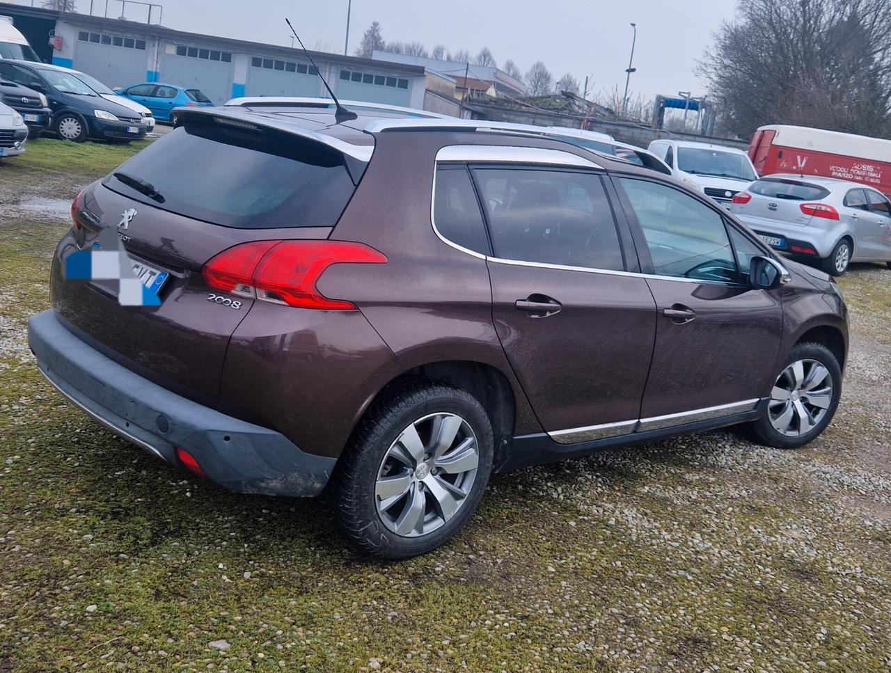 Peugeot 2008 1.2 VTi 82CV Allure