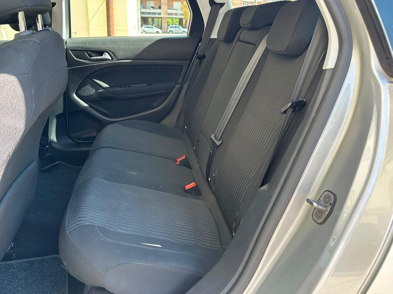 Peugeot 308 BlueHDi 150 S&S EAT6 SW Business