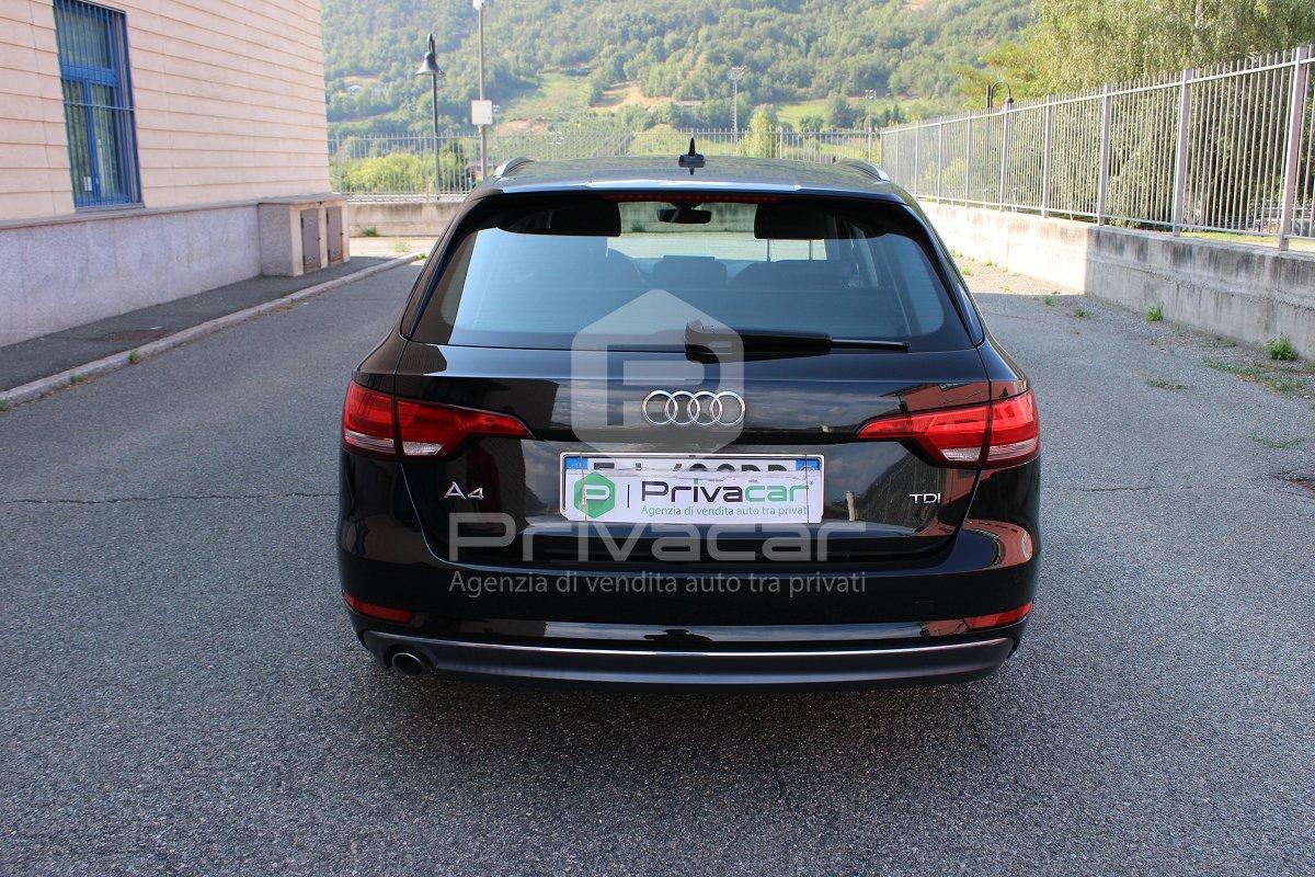 AUDI A4 2.0 TDI 150 CV Sport