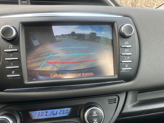 TOYOTA Yaris 1.5 Hybrid 5 porte Business