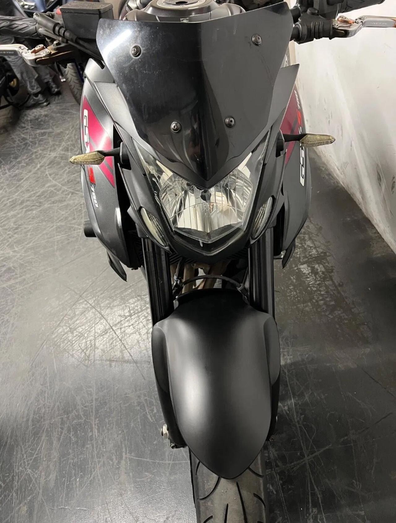 Suzuki GSX 750 S Yugen Titanium