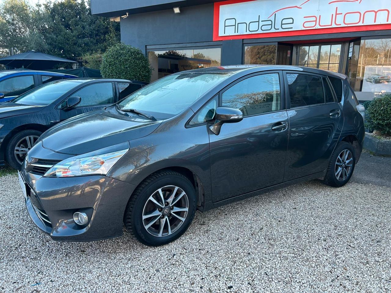 Verso 1.6 D-4D Style 7 POSTI UNIPRO KM 120000