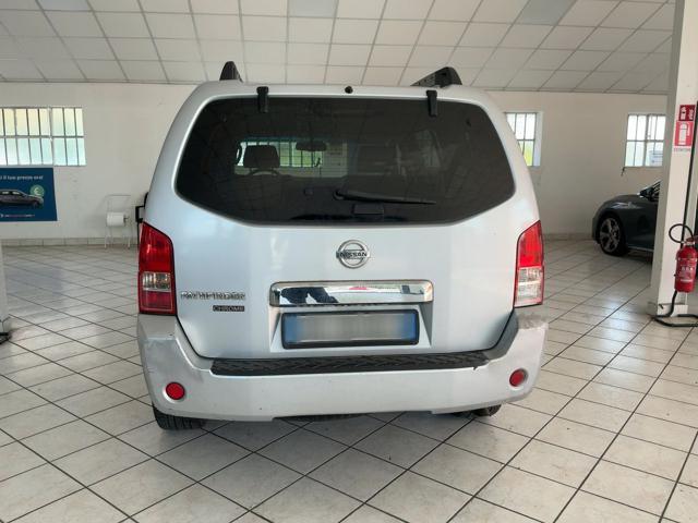 NISSAN Pathfinder 2.5 dCi LE 7 posti