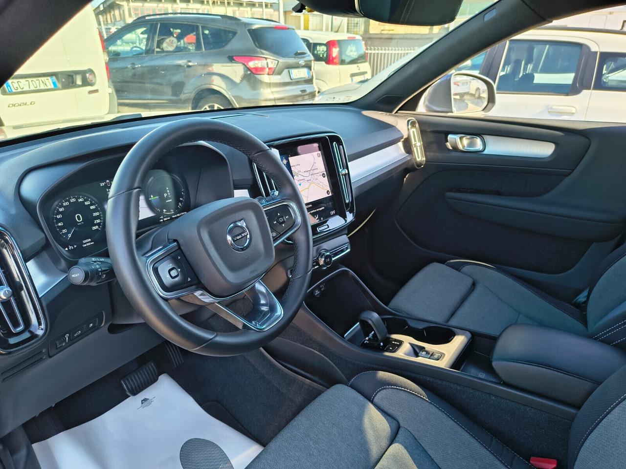 Volvo XC40 1.5 HYBRID T5 Recharge Plug-in automatico