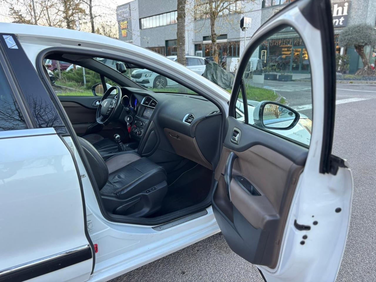 Ds DS4 4 2.0 HDi 160 Pure Pearl