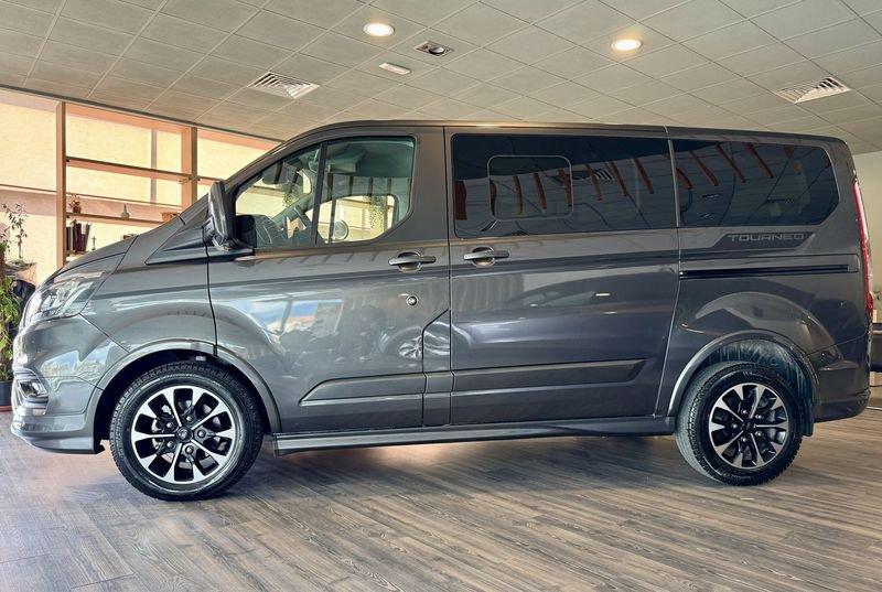 Ford Tourneo Custom 320 2.0 EcoBlue 170CV aut. PC Sport . Il prezzo è iva esclusa