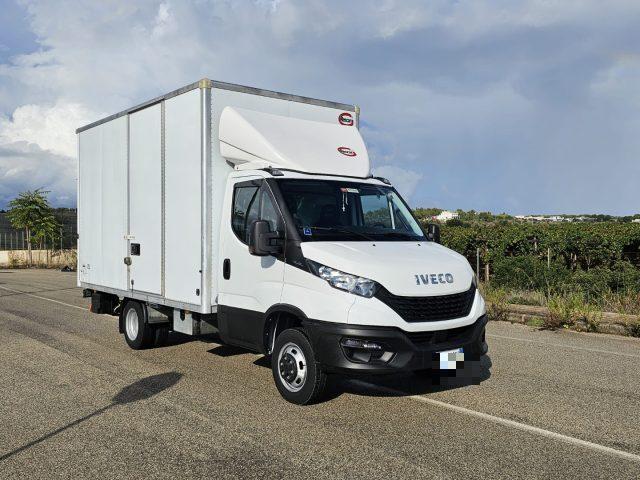 IVECO Daily 35C14 PASSO 3750 - 8 BANCALI e SPONDA