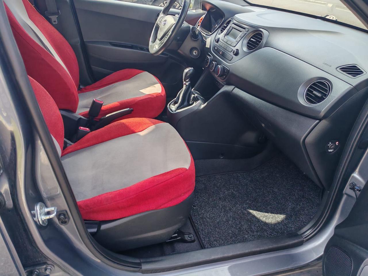 Hyundai i10 1.0 MPI Sound Edition