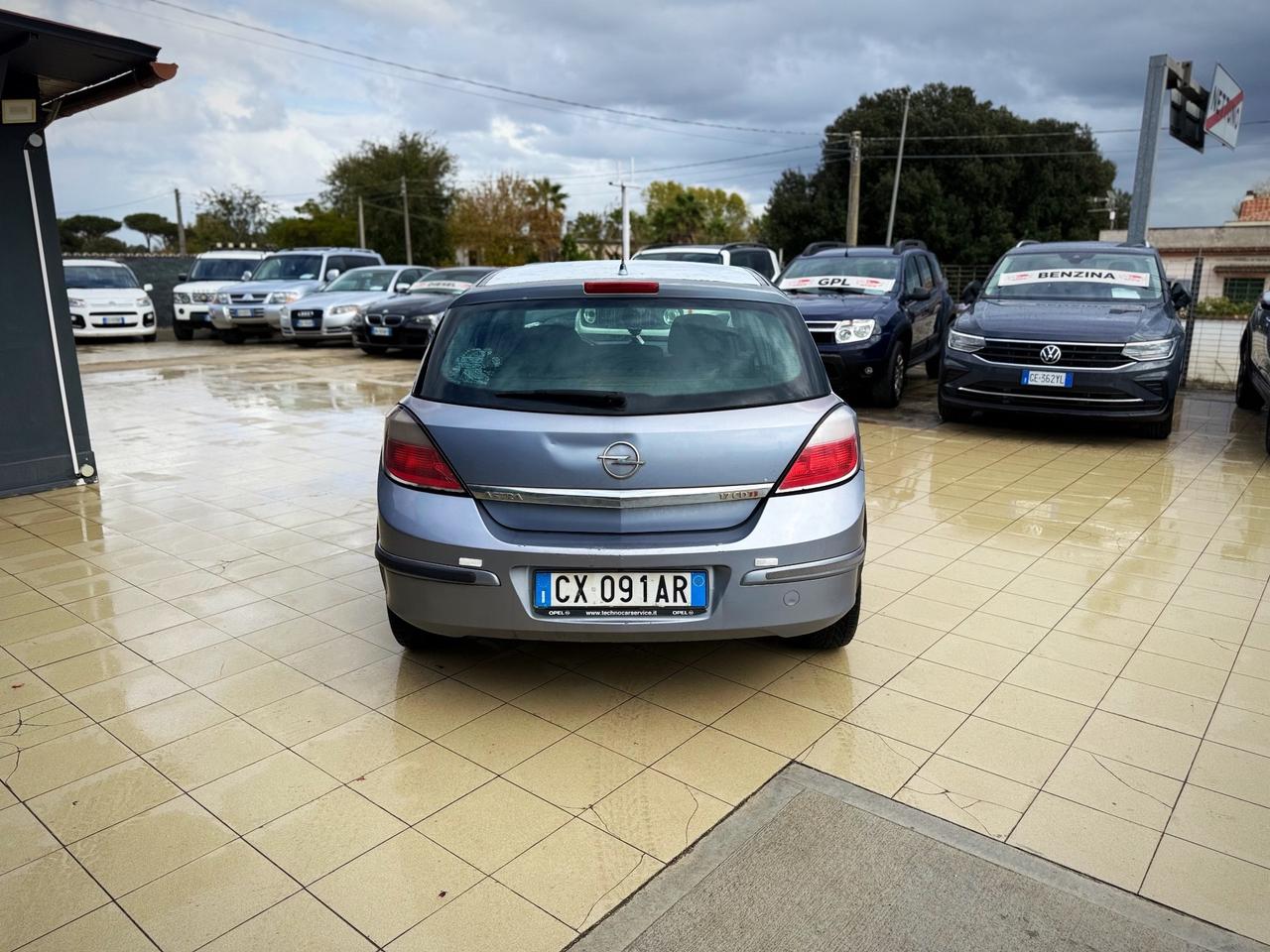 Opel Astra 1.7 CDTI 101CV 5 porte Club